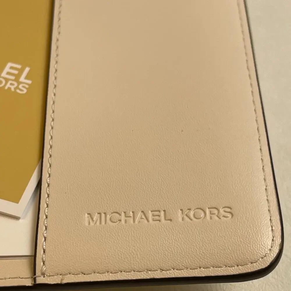 Michael Kors Giftables Medium Notebook Signature Cream NWT